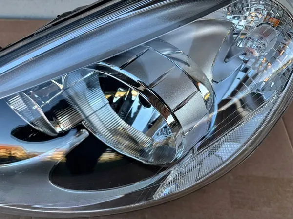 VOLVO S60/V60 2010-2013 Vasemmanpuoleinen Ajovalaisin image 5