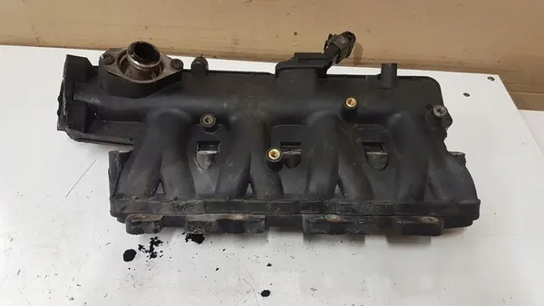 Opel Corsa C 2004 Coletor de admissão B309 image 6