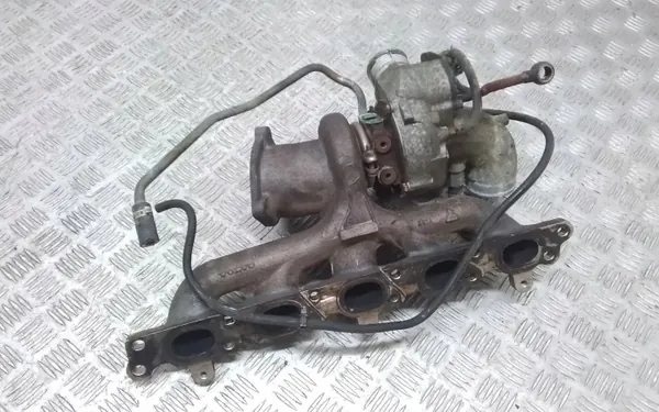 Turboahdin OEM 30650975 Volvo V50:lle 2.5L image 2