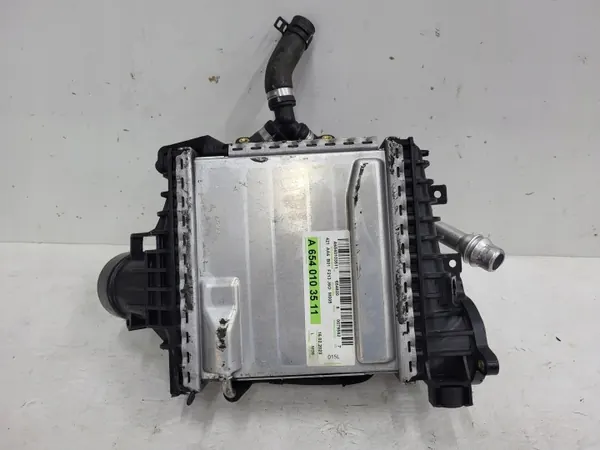 Mercedes Ladeluftkühler OEM A6540904601 - Gebraucht image 2