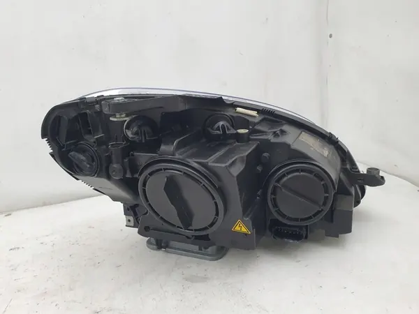 Linker Bi-Xenon Koplamp Mercedes C-Klasse W204 07-11 A2048202959 image 9