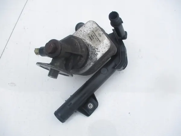 Oljefilterhus med kylare Renault Dacia Mercedes Nissan image 3