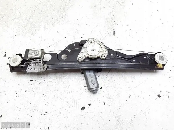 Mercedes fönsterregulator OEM a2117300246 Begagnad image 3