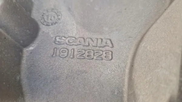 Soporte de cabina Scania OEM 1912828 - Usado image 4