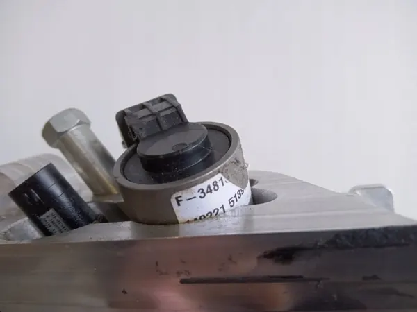 Actionneur de Soupape OEM 04893749AA pour Moteur 2.0T GME image 6