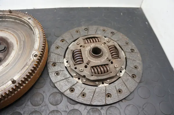 Embreagem AUDI A1 8X 1.6 TDI 03L141016K image 4