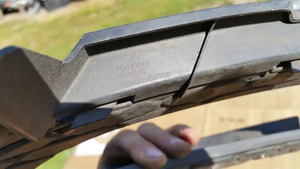 HYUNDAI I20 Griglia Paraurti Anteriore 86562-C8000 image 7