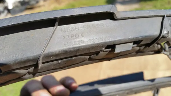 HYUNDAI I20 Griglia Paraurti Anteriore 86562-C8000 image 8