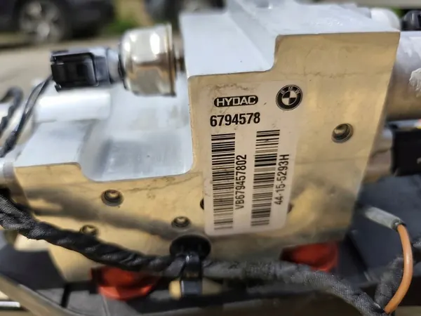 BMW F15 F16 Dynamic Drive ventilblock & slangar image 4