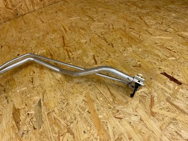 Tuyau Climatisation Polestar 2 OEM 31699049 (2020-) image 4