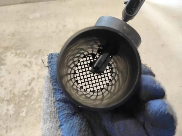 Luftmassenmesser OPEL ASTRA H III 1.6 25358054 image 3