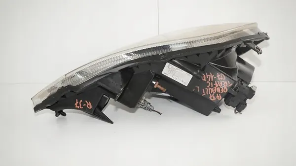Oikea Etuvalo OEM 360181124 Renault Trafic 07-14 image 6