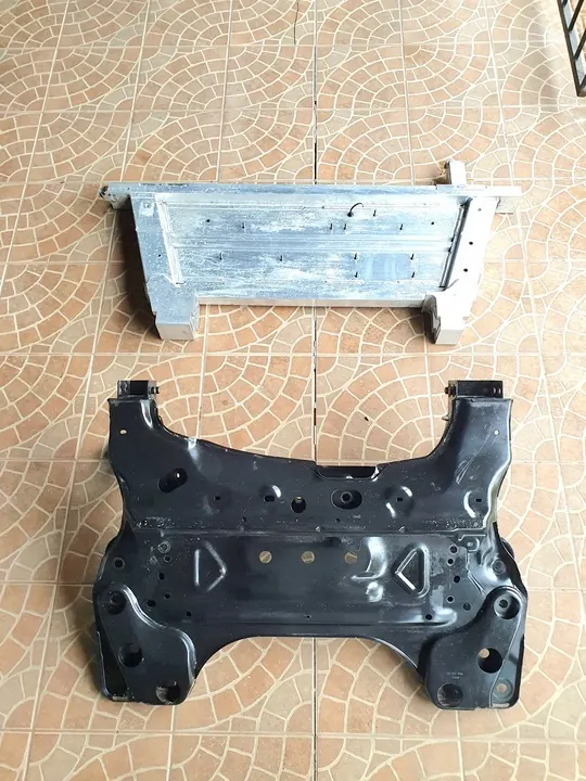 VOLVO XC40 ELÄTRISK POLESTAR II Motorfäste image 3