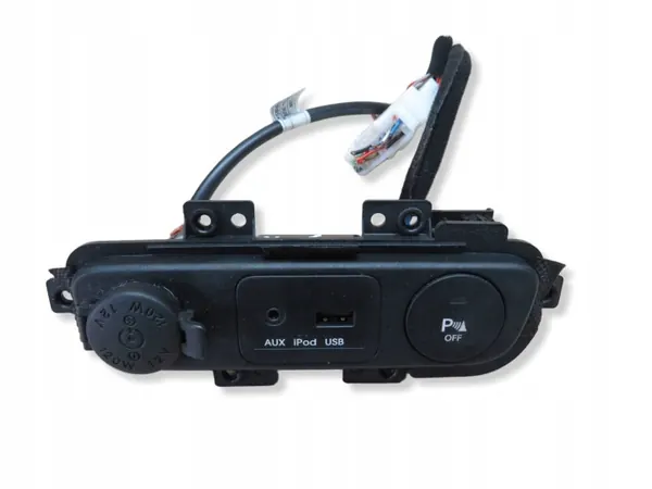 Prise AUX USB Kia Sportage III OEM PRY3599 image 2