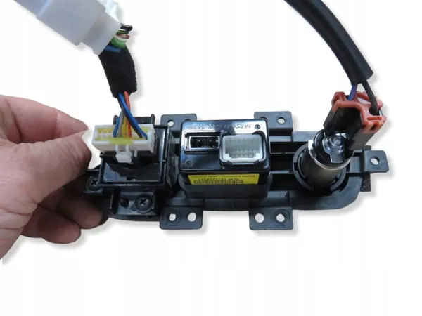 Prise AUX USB Kia Sportage III OEM PRY3599 image 6