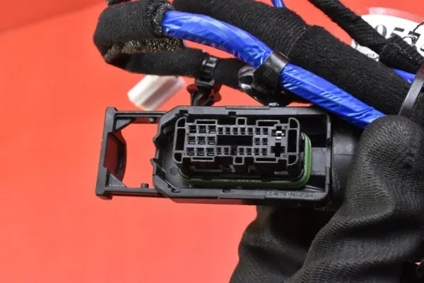 OEM 91630-GI010AA Ovi Johdin Oikea Taka image 3