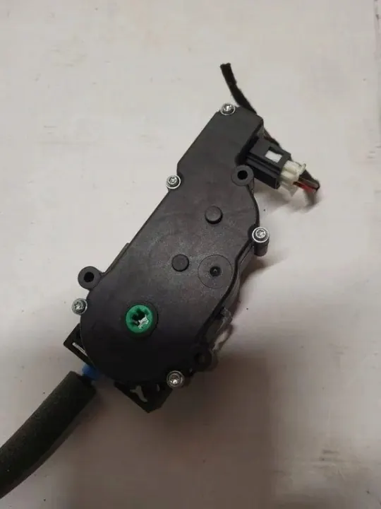 Mécanisme de fermeture coffre OEM 11615150402 Mercedes C image 5