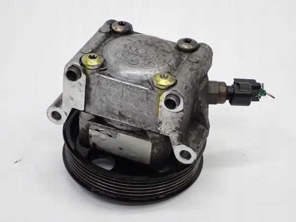 Ohjauspumppu OEM 4M51-3A696-AE Ford Focus MK2:lle image 3