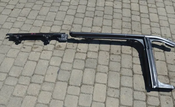 Moldura porta esquerda OEM RAMKALEWA Jeep Wrangler JL 4D image 2