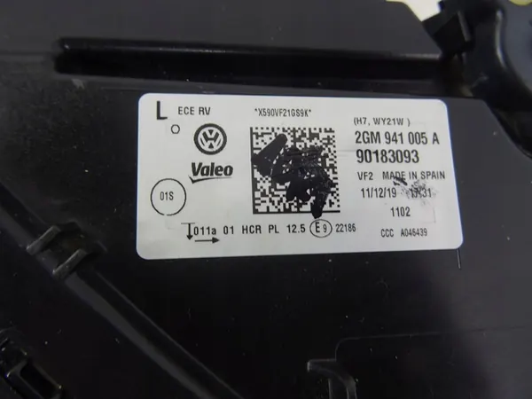 VW T-CROSS ETUOIKEA VASEN VALO KOKONAISUUS image 4