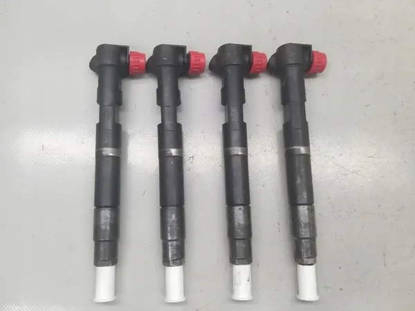 Conjunto de inyectores Mercedes W205 C220 2.2 CDI A6510703287 image 3