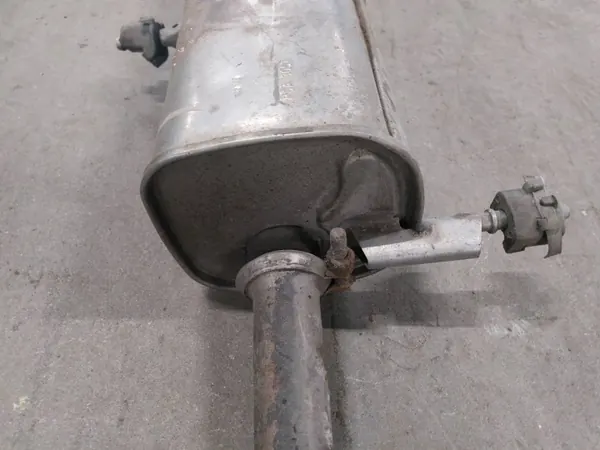 Gebrauchter Peugeot 307 Auspufftopf OEM PSA3051 image 3