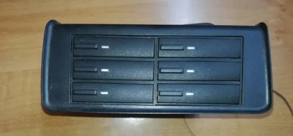 VW Cassetteopbergdoos OEM 1H1864117 - Gebruikt image 2