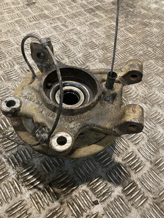 Mercedes-Benz Vito Viano W447 Vänster bakhjulnav image 4