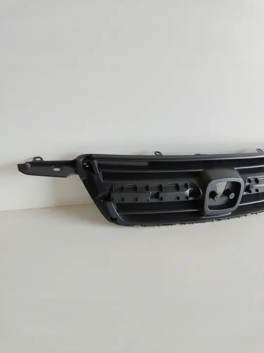 Honda CR-V 2003 Front Grill / Radiator Cover image 2
