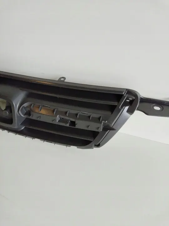 Honda CR-V 2003 Front Grill / Radiator Cover image 4