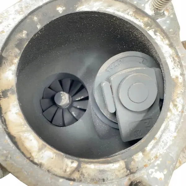 Turbocompressor OEM 53039700179 para Citroën C5 III 1.6L image 8