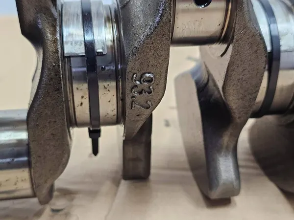 Vilebrequin OEM 932 pour Volvo D5 2.4 Diesel image 5