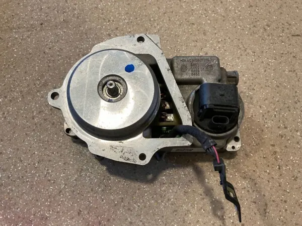 Moteur de direction assistée BMW OE OEM 6865552 d'occasion image 2