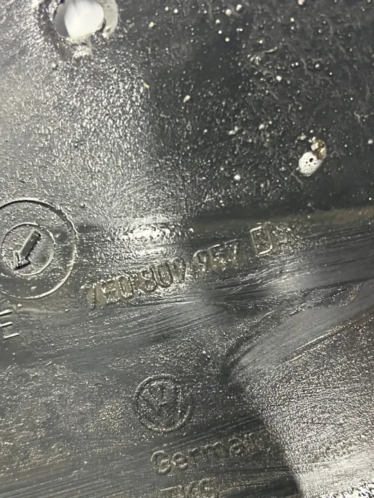 OEM 7E0809957D Guardabarros Delantero Izquierdo VW T6 image 7