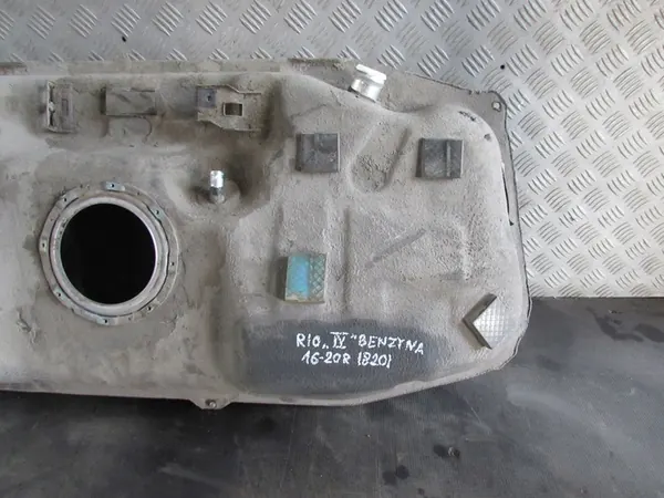 Réservoir de carburant Kia Rio 16-20 31100-H8100 image 3