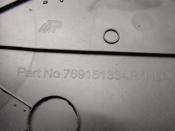 OEM 769151334R Cache Poteau Droit pour Dacia Duster II image 3