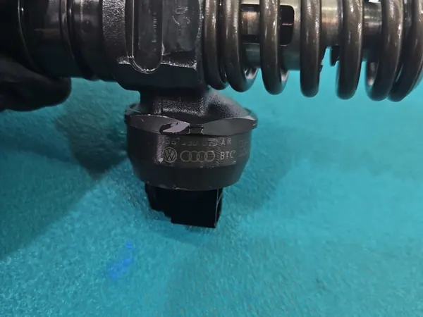 OEM 0414720214 Geteste ruitenwisserspomp voor 1.9 TDI image 3