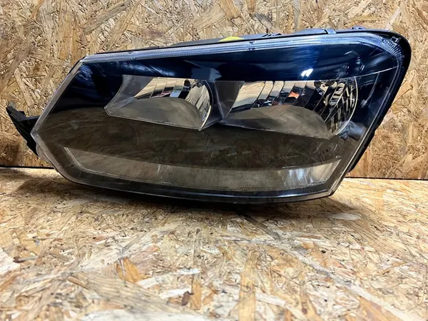 FARO DIANTEIRO ESQUERDO SKODA YETI 2013 OEM image 3