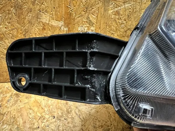 FARO DIANTEIRO ESQUERDO SKODA YETI 2013 OEM image 6