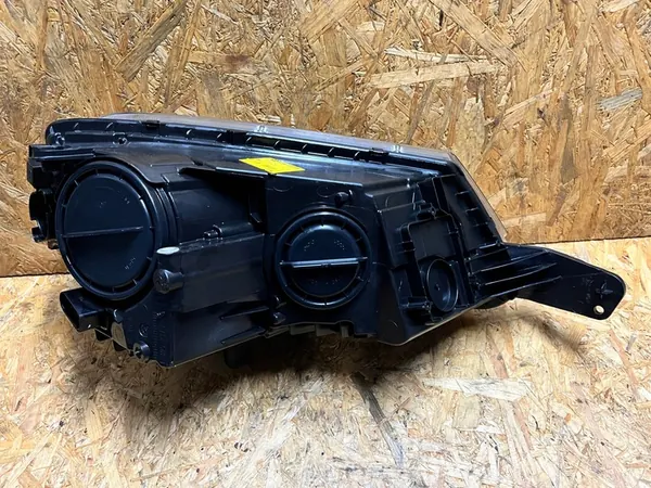 FARO DIANTEIRO ESQUERDO SKODA YETI 2013 OEM image 9