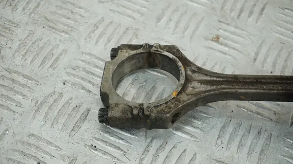 VW Audi 1.6 FSI Kolvstänger 03C103S image 3