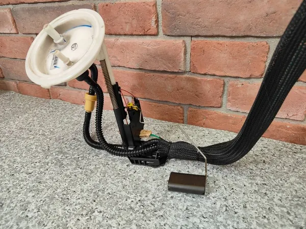 BMW E60 E61 Diesel Brandstofpomp 6765848 image 6