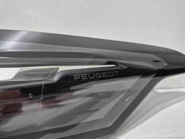PEUGEOT 308 III (T10) 2021- LÁMPARA FULL LED TRASERA DERECHA OEM image 4