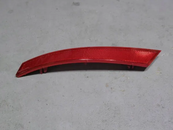 Refletor esquerdo para-choques traseiro SEAT OEM 6F0945105 image 2