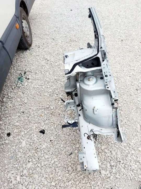 OEM 1 Longeron Avant Gauche pour Citroen C4 II image 8