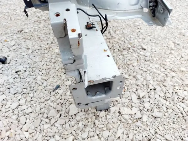 OEM 1 Longeron Avant Gauche pour Citroen C4 II image 9