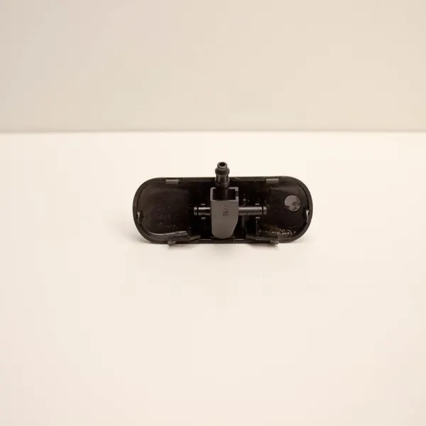 Volkswagen Amarok 2014 Windshield Washer Nozzle OEM image 4
