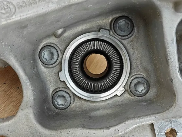 OEM 6866338 Höger Bak Hjulnav BMW 530i G30 G31 image 6