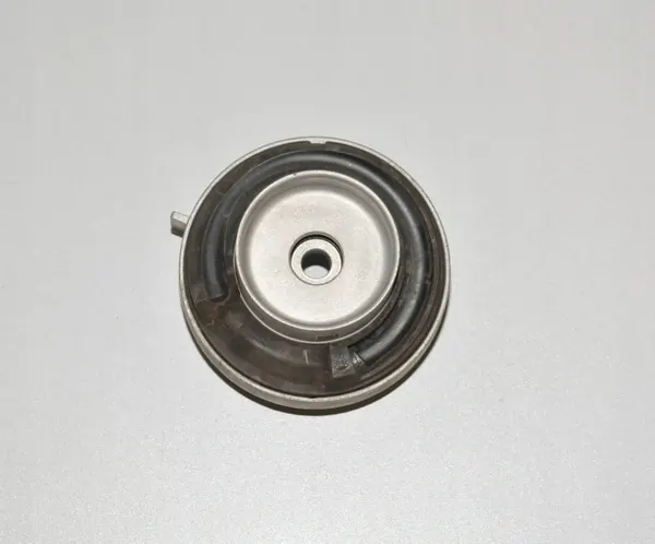 Soporte amortiguador trasero izquierdo BMW 5 G30 OEM 7856963 image 4