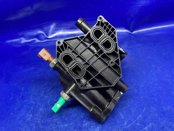 Oljefilterhus bas OEM 03N115389B VW Passat B8 image 7